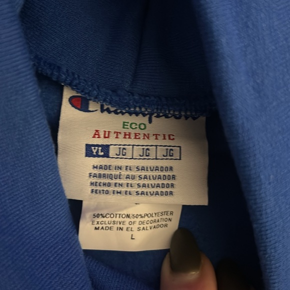 New, never worn Champion sweatshirt - Picture 2 of 2